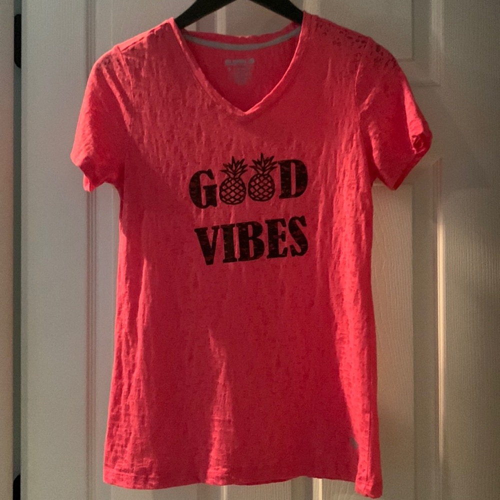 Reel Legends hot pink v neck t